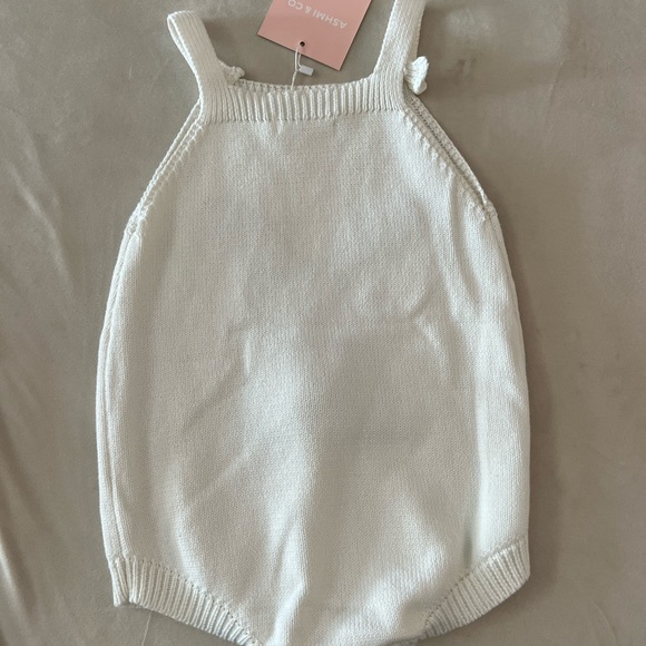 ❤️ Adorable Bunny Sweater Romper NWT - Picture 2 of 4